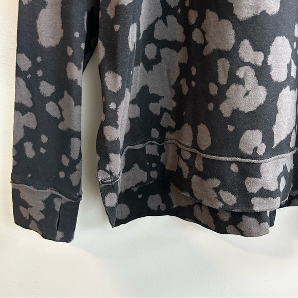 Rachel Hollis Black/Grey Made for More Acid/Stonewash Crewneck Sweatshirt Medium - Picture 7 of 10